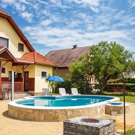 Vakantiehuis Yellow 1 By Interhome Balatonkeresztúr