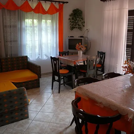 Hébergement de vacances Yellow 1 By Interhome