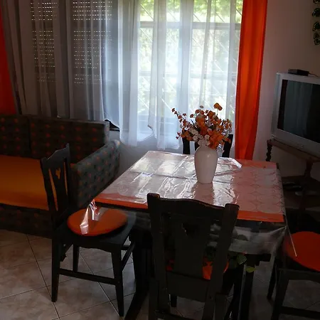 Hébergement de vacances Yellow 1 By Interhome *